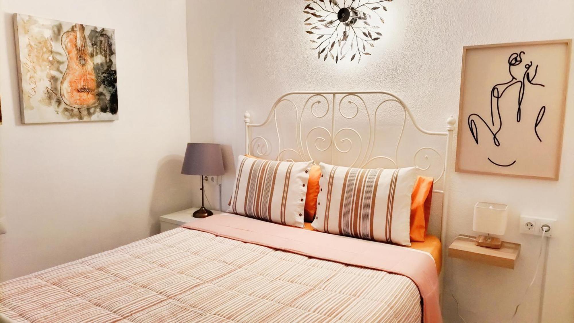 Bonito Apartamento De Dos Dormitorios En El Centro Y Calle San Miguel Torremolinos Exterior photo
